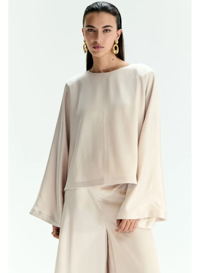 H&M Shoulder-pad blouse